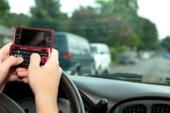 texting while driving, Image Credit: nysenate.gov