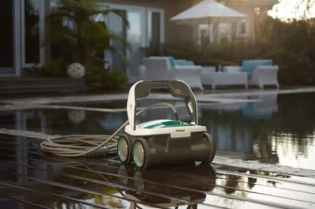 Mirra 530 Pool Cleaning Robot