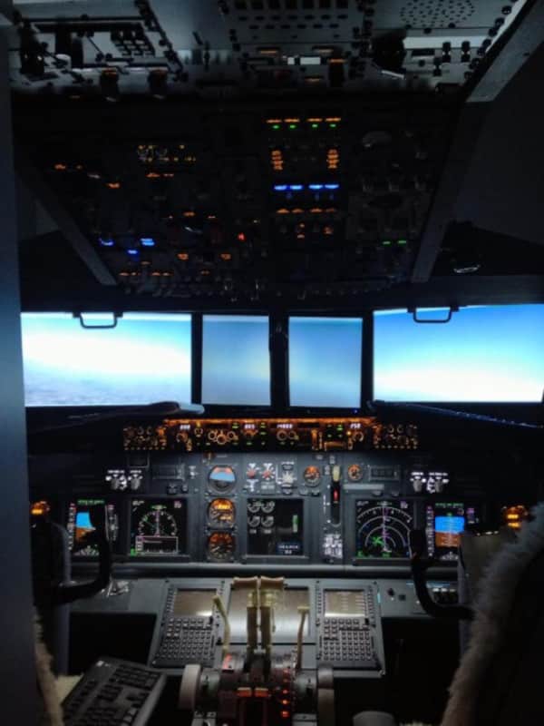 Homemade 737 Cockpit Simulator