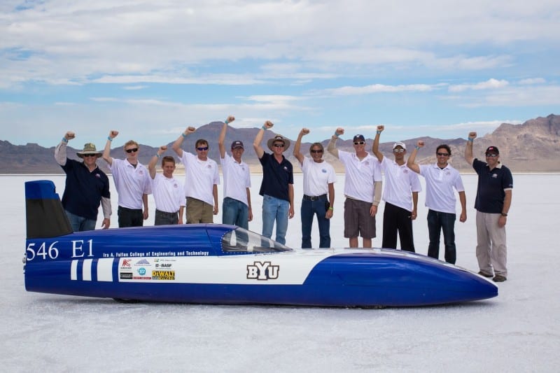 Students With E1 Streamliner