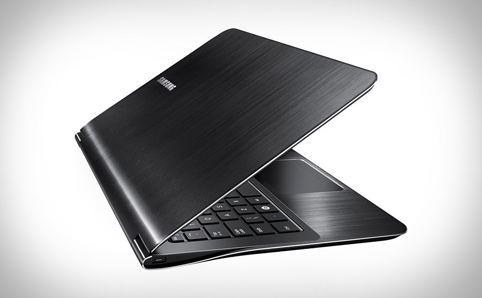 http://thetechjournal.com/wp-content/uploads/images/1107/1309628438-samsung-series-9-13inch-and-11inch-laptop-line-up--1.jpg