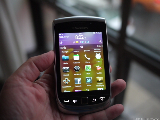 http://thetechjournal.com/wp-content/uploads/images/1108/1312526963-blackberry-new-torch-9810-powered-by-os-7-1.jpg