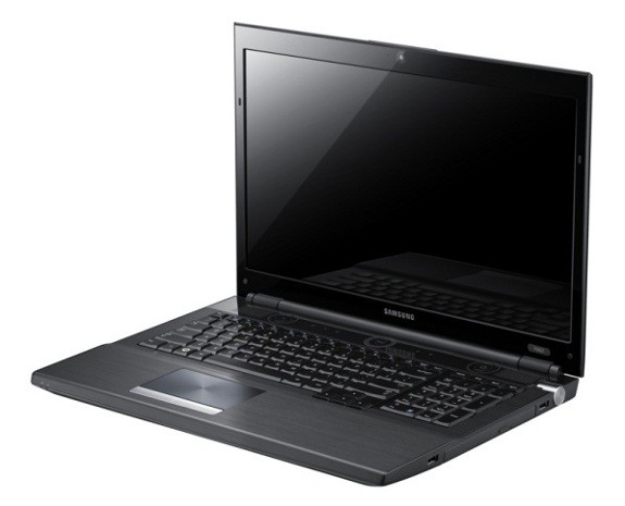 http://thetechjournal.com/wp-content/uploads/images/1108/1313656478-samsung-series-7-700g7a-173inch-giant-gaming-laptop-1.jpg