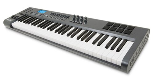 http://thetechjournal.com/wp-content/uploads/images/1109/1317362175-maudio-axiom-61-advanced-61key-semiweighted-usb-midi-controller-1.jpg