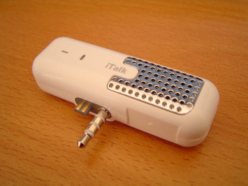 http://thetechjournal.com/wp-content/uploads/images/1110/1317789343-griffin-technology-4020talk-italk-voice-recorder-for-ipod-1.jpg