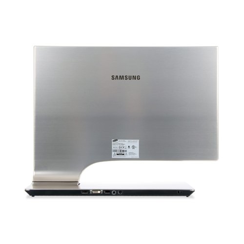 http://thetechjournal.com/wp-content/uploads/images/1111/1321238356-samsung-s27a950d-27inch-class-3d-led-monitor--9.jpg