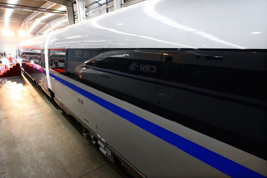 China's New Super Fast Train Image 7