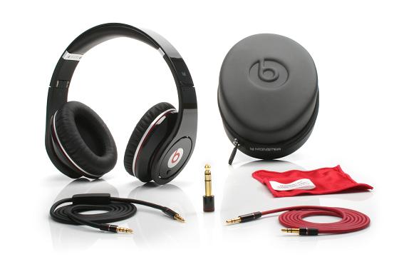 http://thetechjournal.com/wp-content/uploads/images/1203/1332740723-beats-by-dre-studio-blk-over-ear-headphone-from-monster-3.jpg
