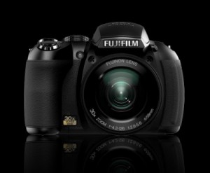 Read more about the article Fujifilm FinePix HS10 review
