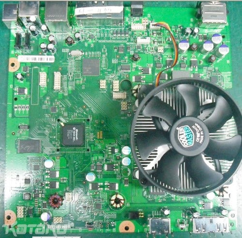 Read more about the article Photo Of New Xbox 360 Slim Motherboard Leaked