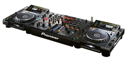 Read more about the article Pioneer DJM-2000 Digital Mixer