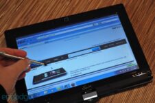 Asus Eee PC T101MT Netbook Can Be Used As Tablet