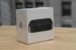 Read more about the article Apple TV 2010 Has Unboxed[Video]
