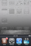 “Multitasking Time” Add Time and Battery Icon To Multitasking Bar [iOS 4.x]
