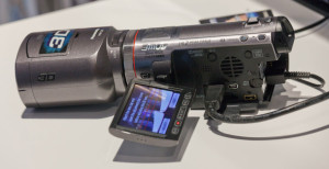 Read more about the article Panasonic’s 3D-Capable HDC-SDT750 Camcorder