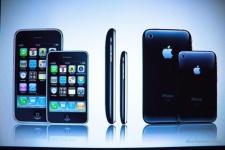 Read more about the article Apple Working On 5th-Gen iPhone