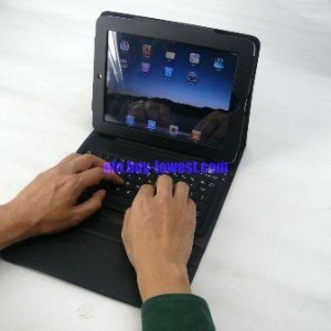 Read more about the article US$50 iPad Bluetooth Keyboard With Folding Leather Protective Case