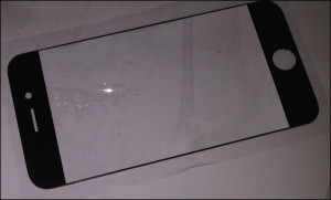 Read more about the article iPhone 5 Parts Leaked With Larger Screen