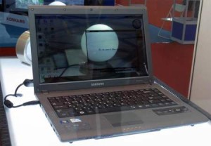 Read more about the article Samsung Unveiled 14-inch Transparent LCD Display Laptop