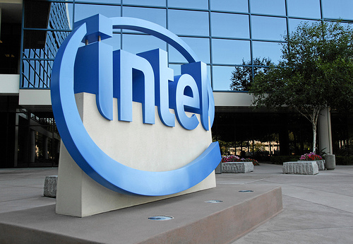 Read more about the article Intel Exceeds Expectation, Yet Again