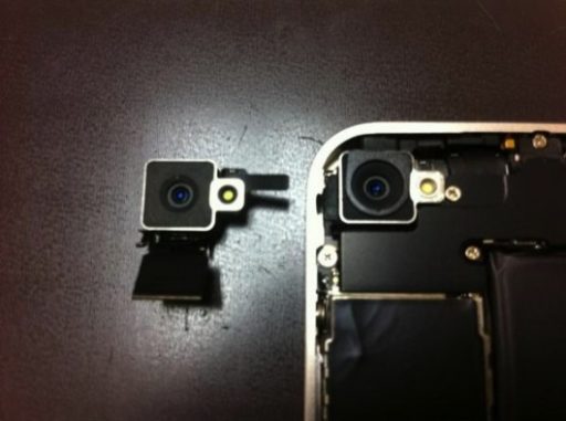 Read more about the article The Camera Lens and Proximity Sensor in White iPhone 4 Has Updated