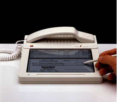 Read more about the article The ‘Original’ iPhone Designed In 1983 By Hartmut Esslinger