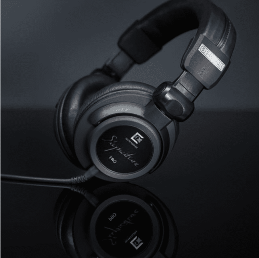 Read more about the article Grab The Amazing Ultrasone Signature PRO Handcrafted Headphones