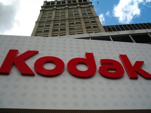 Read more about the article Apple Claims Rights Over Kodak’s Digital Camera Technology Patents