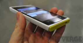 MWC 2012 – ViewSonic Introduces World’s First ICS Dual-SIM Smartphone, ViewPhone 4s