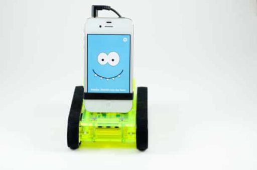 Read more about the article Romo – The Smartphone Robot Once A KickStarter Project, Raises $1.5 Million