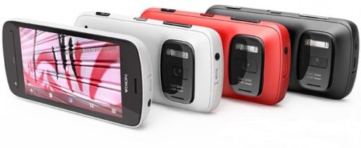 Read more about the article Nokia 808 PureView: 41 MP Camera With Xenon Flash