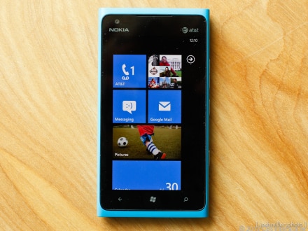 Read more about the article European Carriers Term Lumia Phones ‘Not Good Enough’ Against iPhone And Android