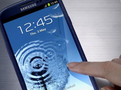 Read more about the article Samsung Galaxy S III ‘Sees, Listens And Responds’ Through Natural Interaction Features
