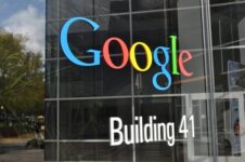 Shareholders Approve Google’s Stock Split