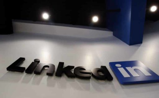 Read more about the article LinkedIn Finally Confirms Hacking Of Passwords Of Some Accounts