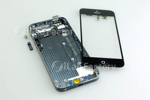 Read more about the article Leaked iPhone 5 Photos Show Assembled Device