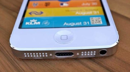 Read more about the article iPhone 5 Coming With 19 Pin Dock Connector