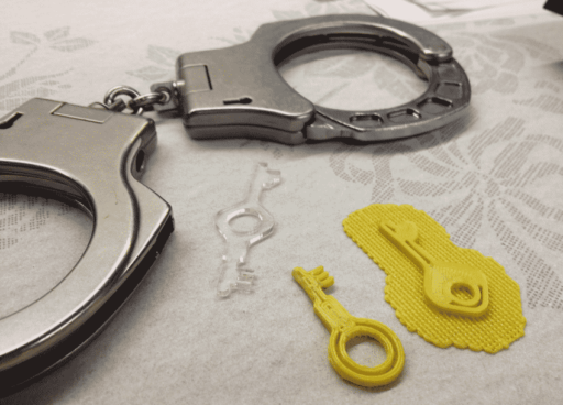 Read more about the article Now You Can Open High-End Police Handcuffs With 3D-Printed Keys