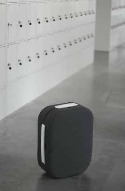 Read more about the article New Suitcase Named “Hop” Can Follow Its Owner