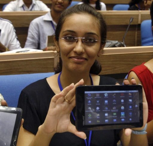 Read more about the article Aakash 2 Android Tablet Arrives In India With A Price Tag Of $21