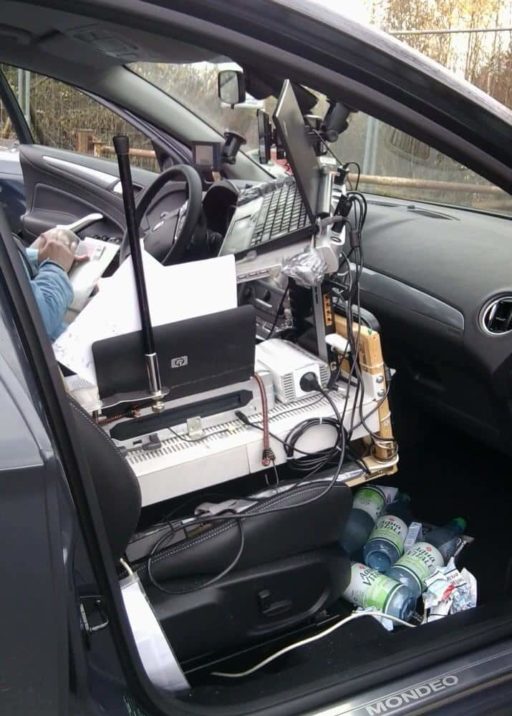 Read more about the article German Police Stopped Man With Mobile Office In His Car, But Found Law Wasn’t On Their Side