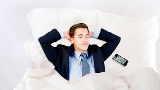 Read more about the article Getting In Bed With Your Gadgets [Infographic]