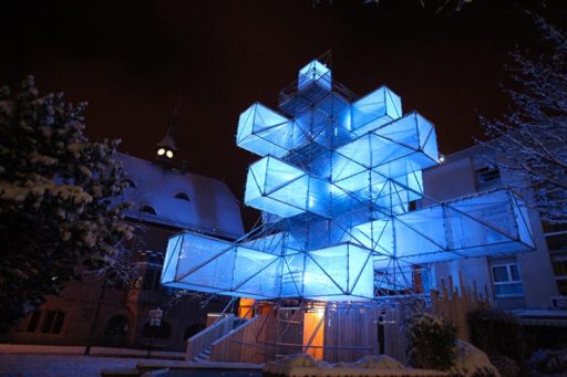 Read more about the article Modern Christmas Tree Unveiled At Brussels, Offends Many