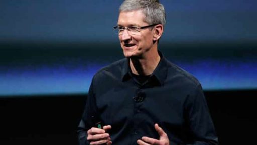 Read more about the article Tim Cook’s Yearly Salary Drops By 99% Over Lack Of Stock Awards