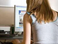 Study Says Every 1 Out Of 3 Teen Girls Meet With The “Online” Person In “Offline” World