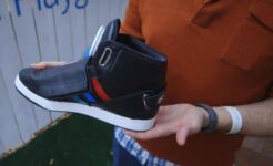 Google Shows ‘Talking Shoe’ At SXSW 2013