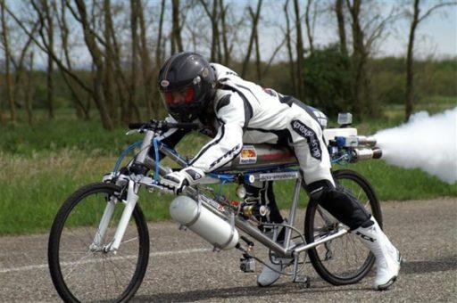 Read more about the article Bicyclist Sets A World Speed Record Of 163 MPH!