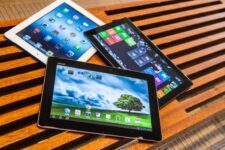 Microsoft Compares Windows Tablets With iPad