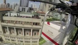 Shanghai Company Delivers Cake To Customers Via Drones