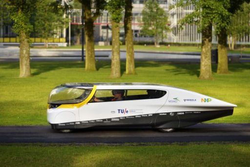 Read more about the article Dutch Students Made World’s First Solar-Powered Family Car